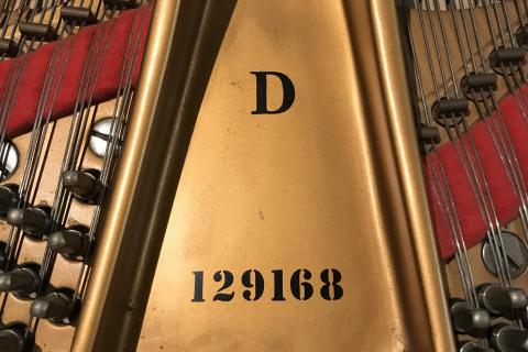 Steinway & Sons D nr 129168
