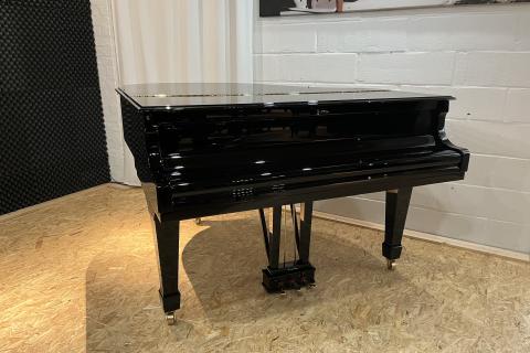 Steinway & Sons S 285659