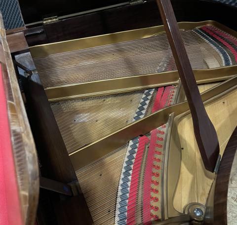 Grotrian Steinweg 