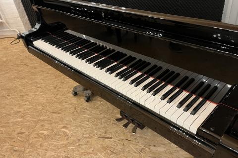 Yamaha C6 6142193